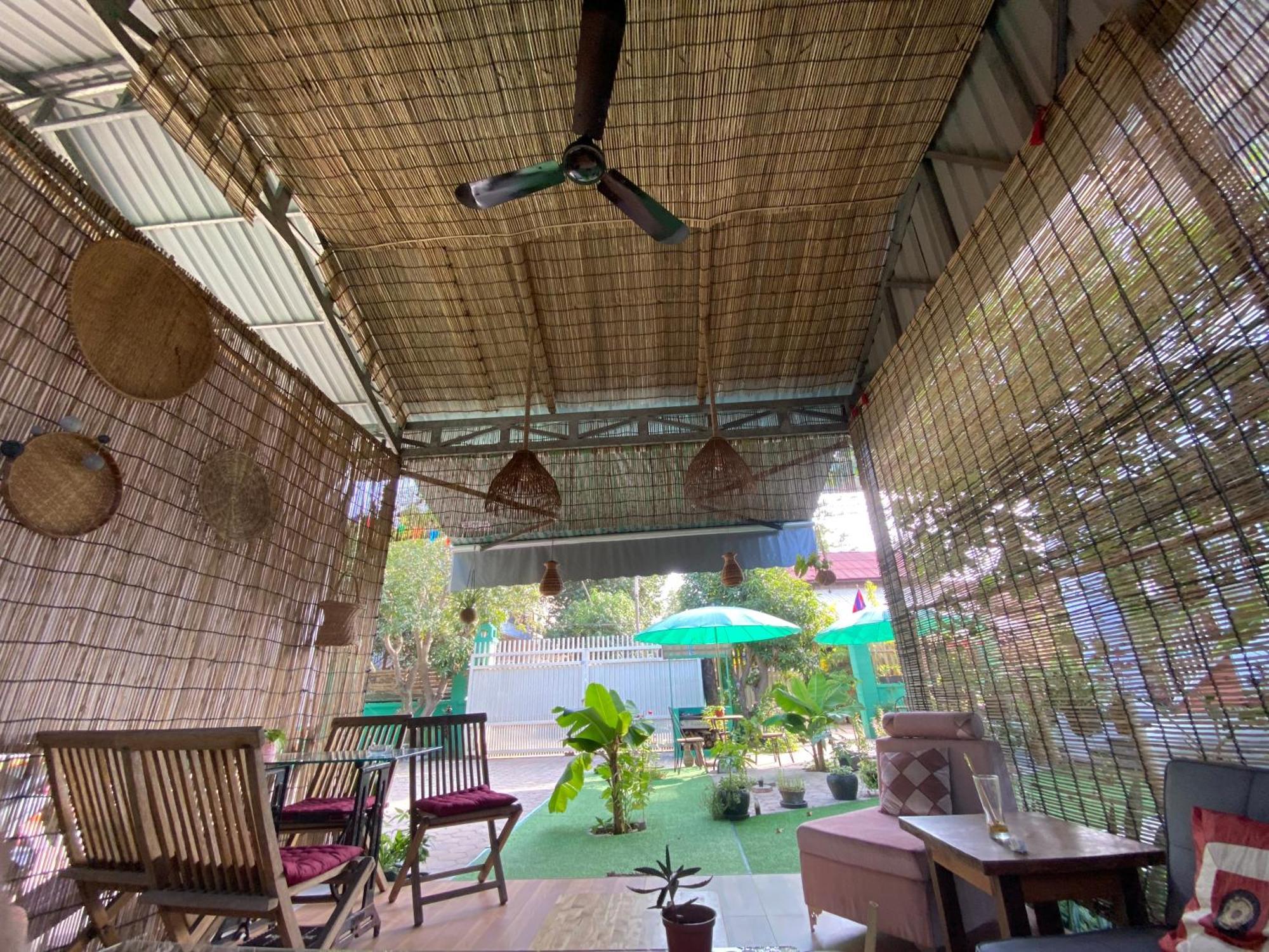 Bloom Garden Bed & Breakfast Siem Reap Buitenkant foto