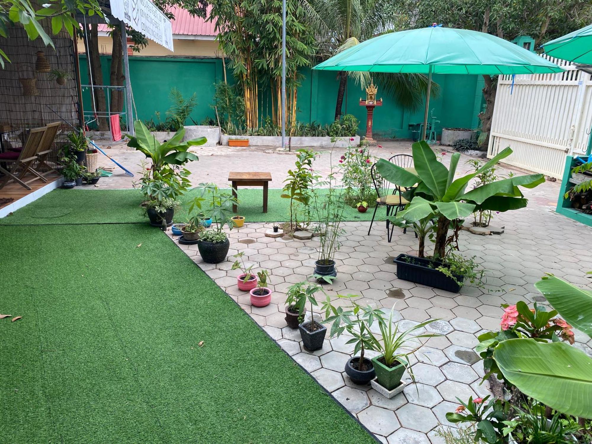 Bloom Garden Bed & Breakfast Siem Reap Buitenkant foto